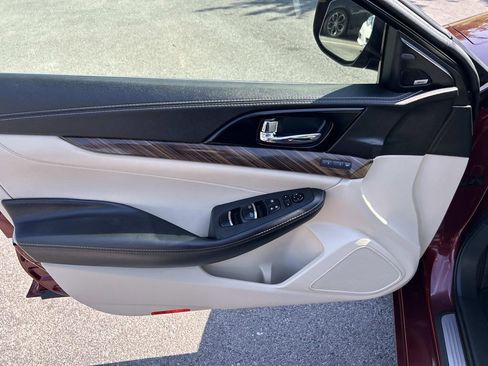 Used 2017 Nissan Maxima Platinum w/ Interior Lighting Package image 22