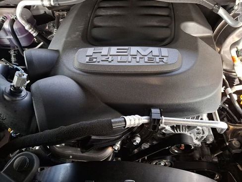 Used 2024 RAM 2500 Tradesman w/ Chrome Appearance Group image 28