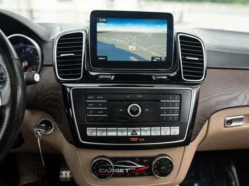 Used 2017 Mercedes-Benz GLE 43 AMG 4MATIC image 30