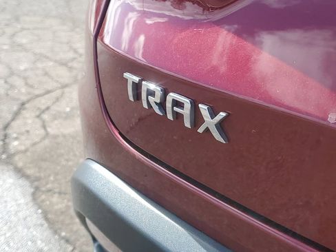 Certified 2024 Chevrolet Trax LS image 32