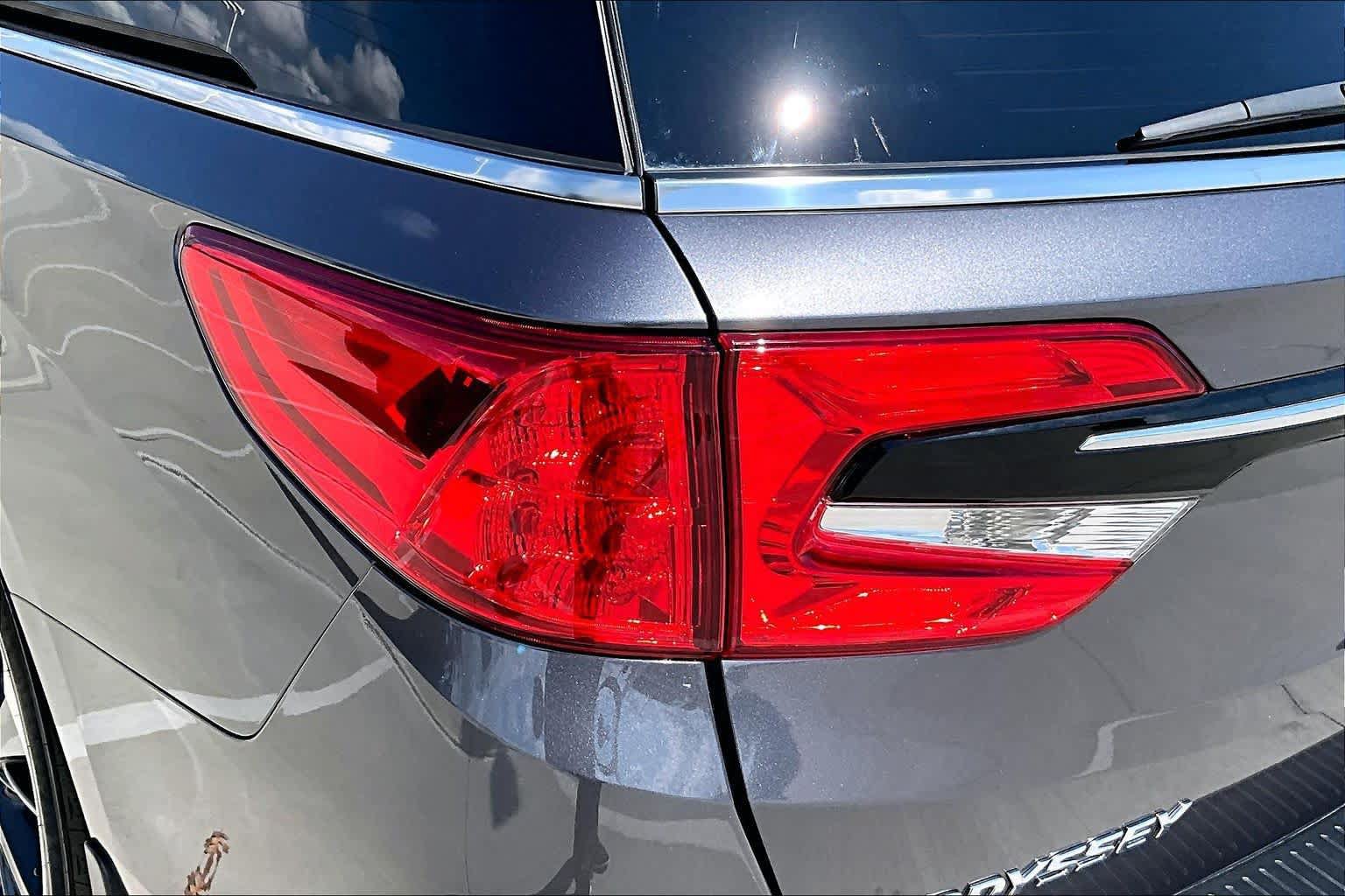 Used 2024 Honda Odyssey Elite image 27