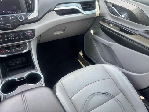 Used 2023 GMC Terrain SLT FWD image 17