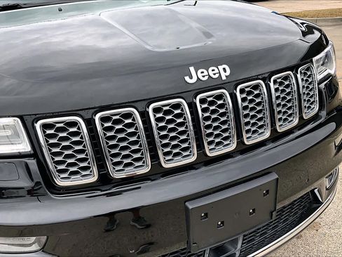 Used 2018 Jeep Grand Cherokee Summit image 29