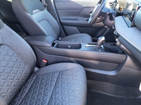 New 2025 Nissan Kicks SV w/ SV Premium Package image 7