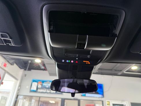 Used 2026 Chevrolet Traverse LT image 26