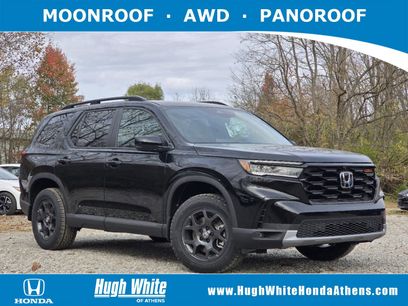 Used 2025 Honda Pilot TrailSport