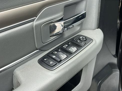 Used 2018 RAM 1500 Big Horn image 25