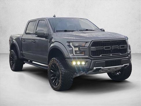 Used 2019 Ford F150 Raptor w/ Equipment Group 802A Luxury AWD/4WD image 3