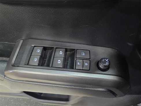 Used 2021 Toyota Tacoma TRD Sport image 29