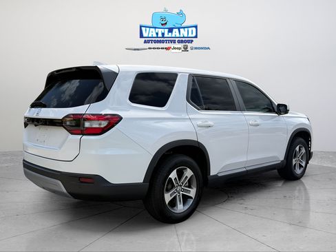 Certified 2025 Honda Pilot EX-L image 5