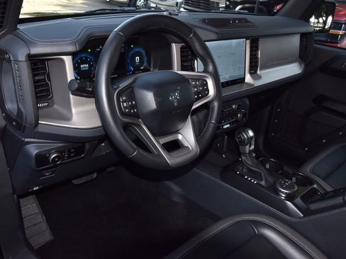 Certified 2025 Ford Bronco Outer Banks image 38