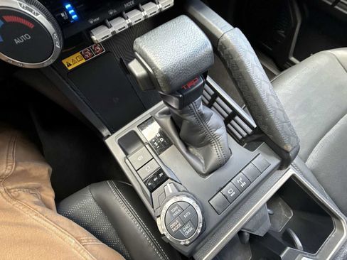 Used 2025 Toyota 4Runner TRD Off-Road Premium AWD/4WD image 21