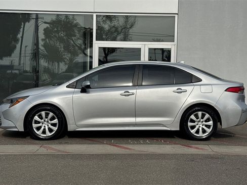 Used 2023 Toyota Corolla LE image 9