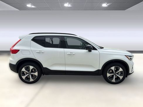 New 2026 Volvo XC40 B5 Plus w/ Protection Package Premier image 8
