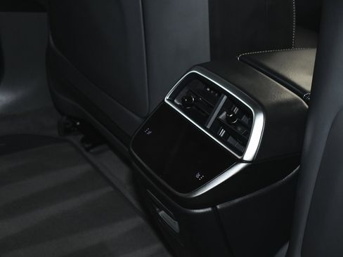 Used 2024 Lucid Air Grand Touring image 52