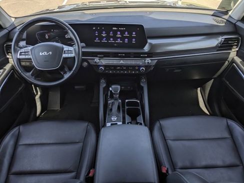 Certified 2025 Kia Telluride S FWD image 22
