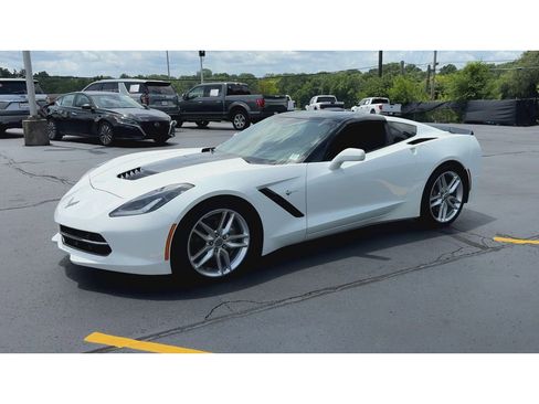 Used 2019 Chevrolet Corvette Stingray Coupe w/ 2LT Preferred Equipment Group RWD image 4