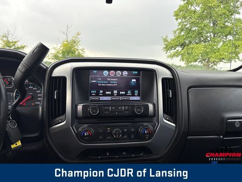 Used 2018 GMC Sierra 1500 SLE AWD/4WD image 3
