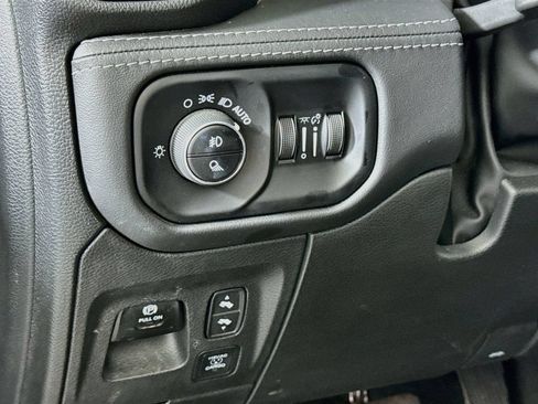 Used 2024 RAM 1500 Limited AWD/4WD image 10