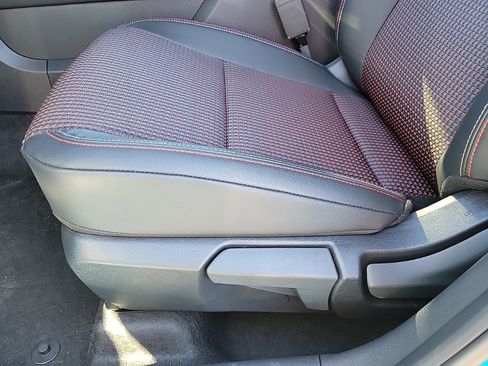 New 2025 Nissan Kicks SR w/ SR Premium Package FWD image 13
