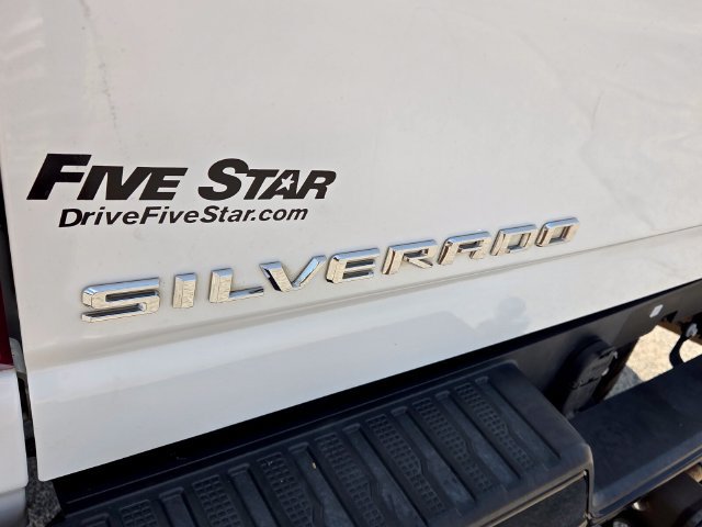 Used 2021 Chevrolet Silverado 2500 Custom w/ Custom Value Package AWD/4WD image 10