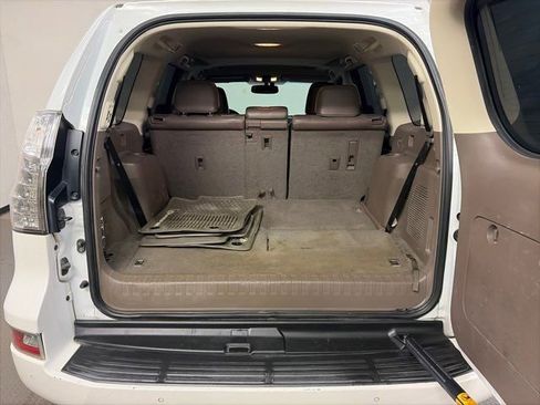 Used 2015 Lexus GX 460 Luxury w/ Preferred Accessory Package image 12