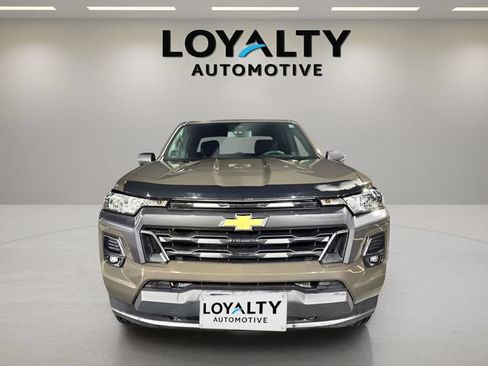 Used 2024 Chevrolet Colorado LT w/ LT Convenience Package II AWD/4WD image 8