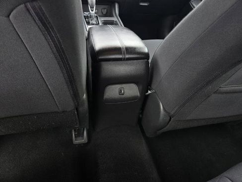 Certified 2021 Nissan Sentra SV FWD image 12