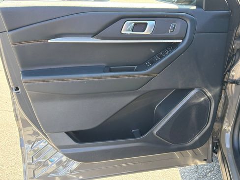 Used 2026 Ford Explorer Tremor AWD/4WD image 22
