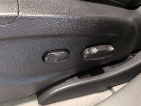 Used 2016 Buick Encore Convenience FWD image 21