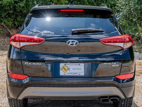 Used 2016 Hyundai Tucson Limited w/ Option Group 03 AWD/4WD image 4