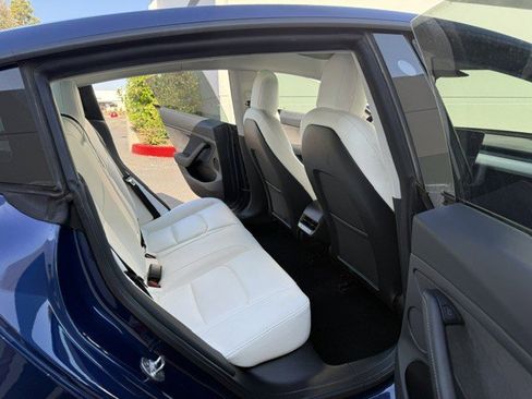 Used 2022 Tesla Model 3 Long Range AWD/4WD image 13