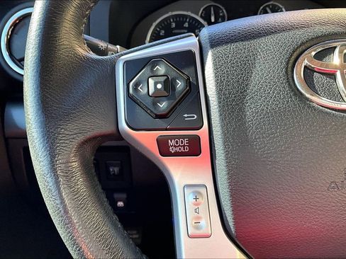 Used 2015 Toyota Tundra Platinum image 19