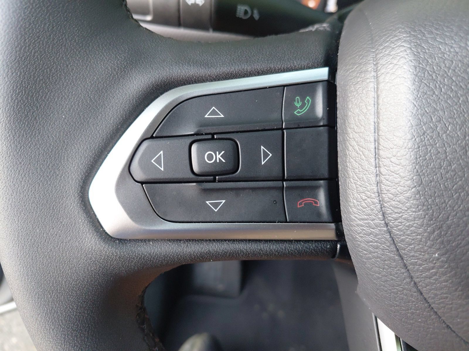 Used 2026 Jeep Compass Limited AWD/4WD image 5