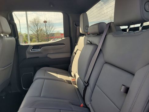 Used 2023 GMC Sierra 1500 SLT w/ SLT Convenience Package AWD/4WD image 23