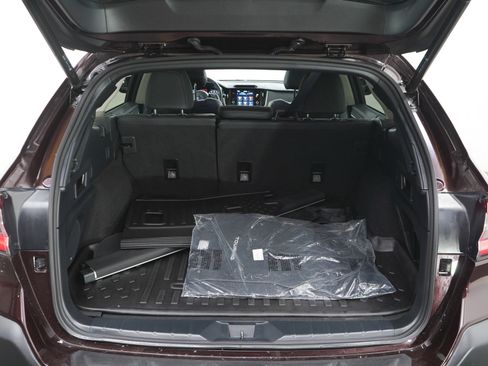 Used 2024 Subaru Outback Touring AWD/4WD image 17