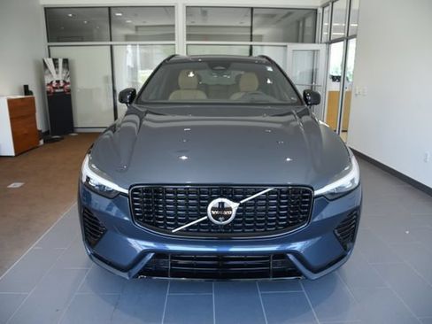 Used 2024 Volvo XC60 T8 Ultimate w/ Protection Package Premier AWD/4WD image 5