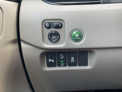 Used 2022 Honda Pilot Elite image 13