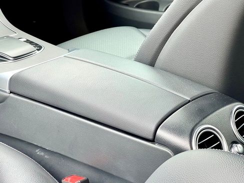Certified 2022 Mercedes-Benz GLC 300 4MATIC image 27