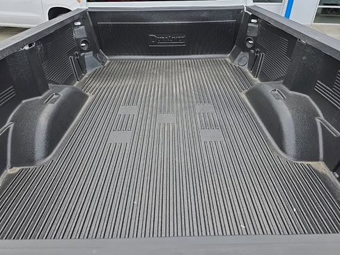 Used 2024 GMC Sierra 3500 SLT image 27