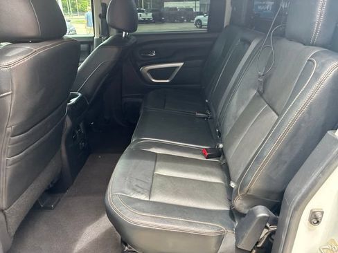 Used 2017 Nissan Titan SV AWD/4WD image 15