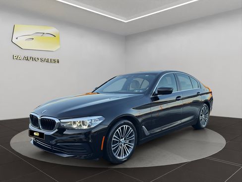 Used 2019 BMW 530i xDrive w/ Convenience Package image 3