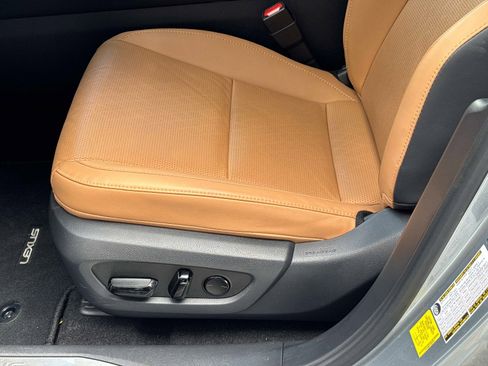 Used 2025 Lexus RX 350 Premium Plus w/ Accessory Package (Z1) FWD image 21