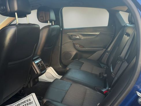 Used 2014 Chevrolet Impala LT w/ Convenience Package FWD image 15