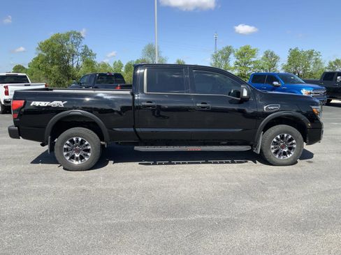 Used 2023 Nissan Titan PRO-4X AWD/4WD image 12
