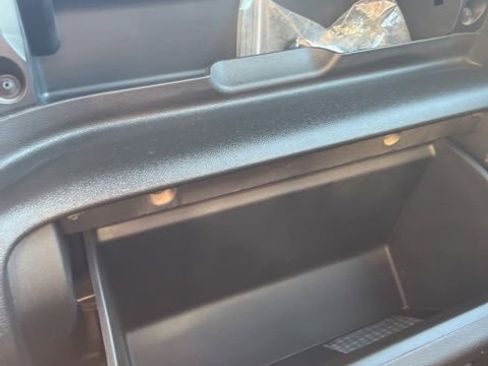 Used 2019 Chevrolet Silverado 1500 High Country w/ Technology Package AWD/4WD image 27