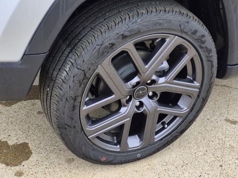 New 2026 Jeep Compass Latitude image 6