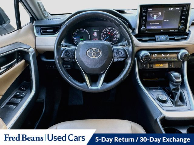 Used 2021 Toyota RAV4 XLE Premium AWD/4WD image 28