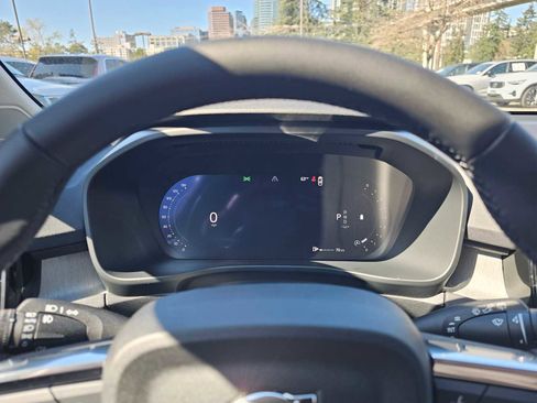 New 2026 Volvo XC40 B5 Core w/ Climate Package AWD/4WD image 24