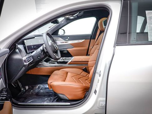 New 2026 BMW 760i xDrive w/ Executive Package AWD/4WD image 6